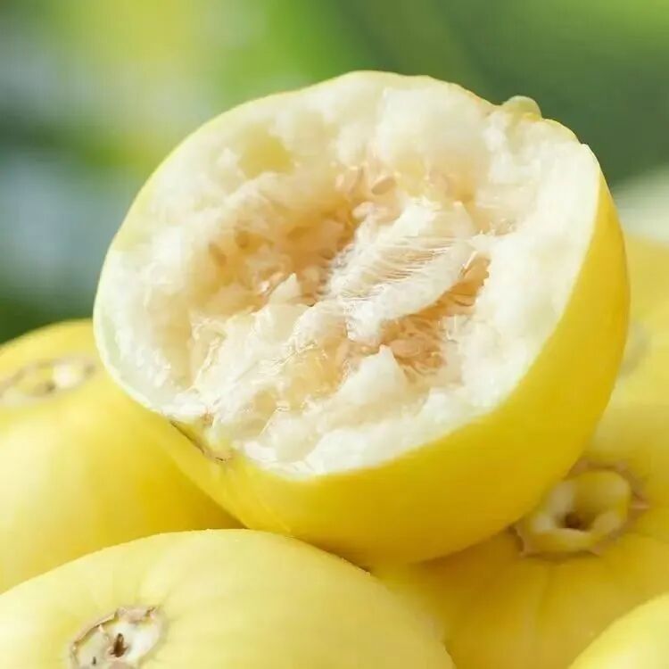 699